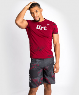 Pánské šortky VENUM UFC Authentic Fight Week 2.0 Performance - černo/červené