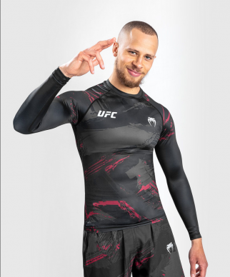 Rashguard VENUM UFC Venum Authentic Fight Week 2.0 - černo/červený