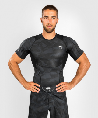 Rashguard VENUM Electron 3.0 s Kr. rukávem - černý