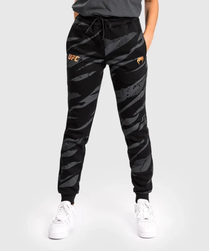 Dámské tepláky UFC Adrenaline by Venum Fight Week Cotton- urban camo