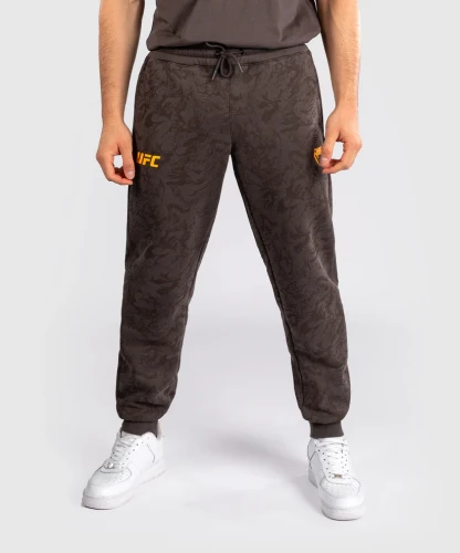 Pánské tepláky UFC Fusion by Venum Fight Week Cotton - hnědé