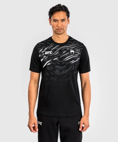 Pánské triko UFC Fusion by Venum Replica - černé