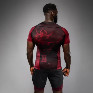Rashguard VENUM x Assassin's Creed Shadows Kr. rukáv - červený/černý