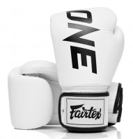 Boxerské rukavice Fairtex ONE Limited - bílá barva